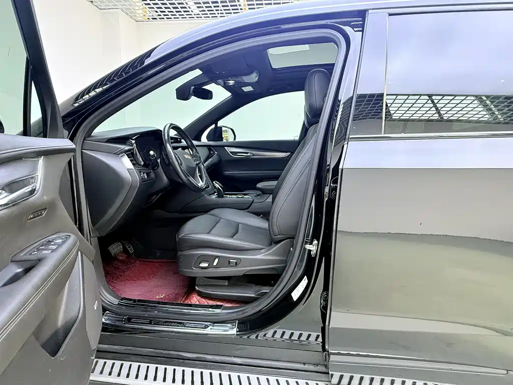 Cadillac XT6 2021 — фото 13