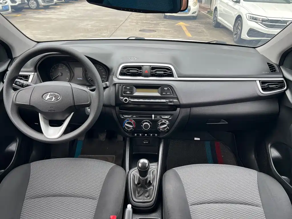 Hyundai Verna 2019 — фото 11