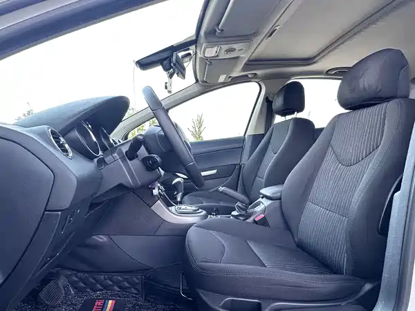 Peugeot 408 2014