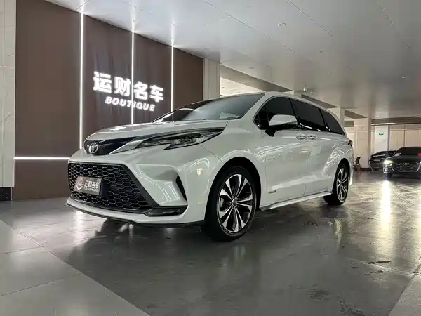 Toyota Granvia 2023