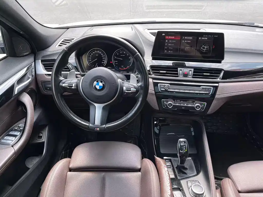 BMW X2 2021 — фото 8