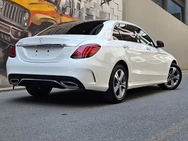 Mercedes-Benz C-Class 2021