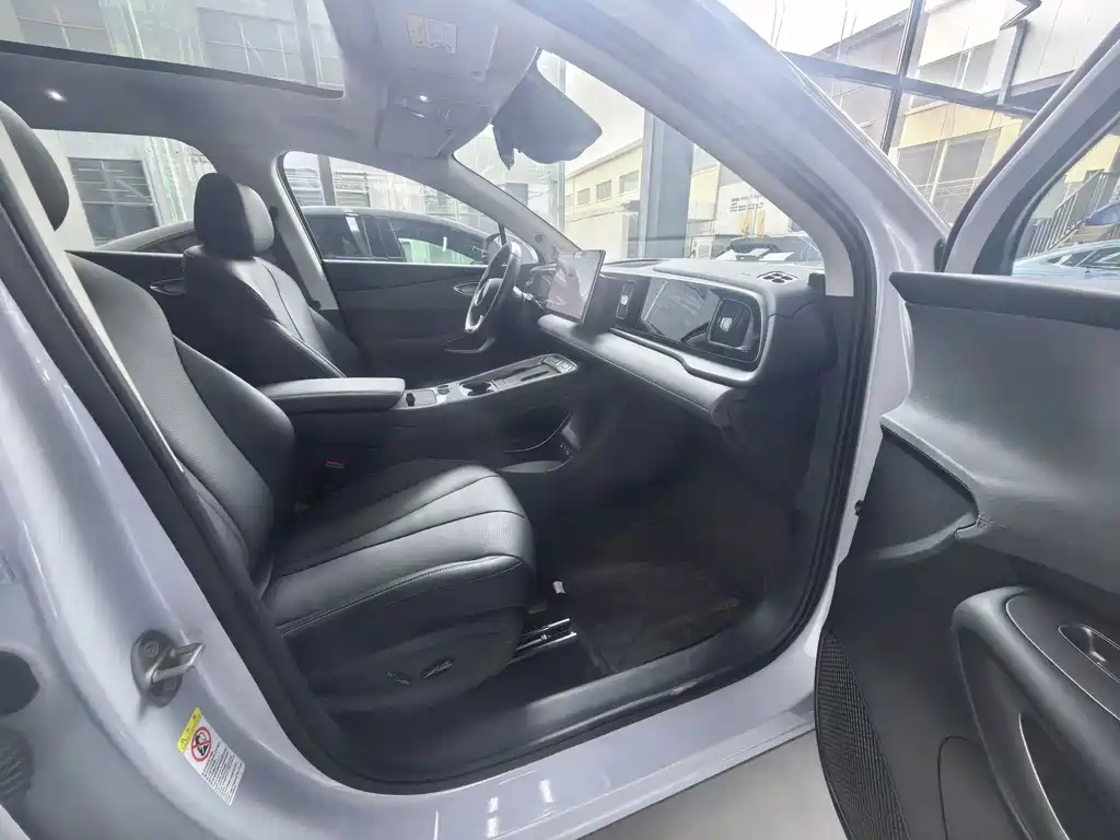 BYD Sealion 05 EV 2025 — фото 16