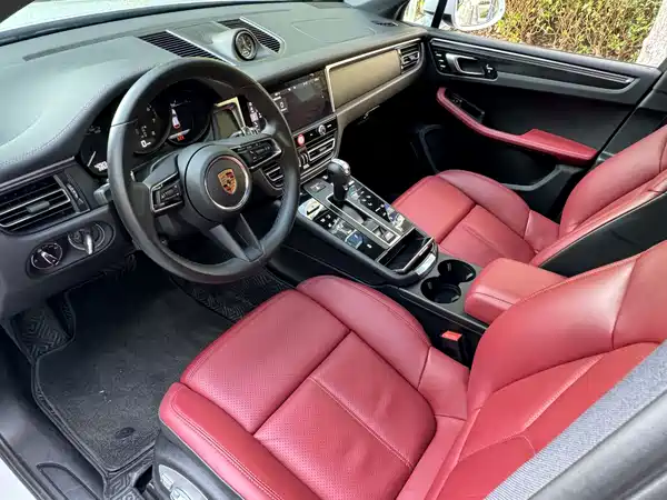 Porsche Macan 2023