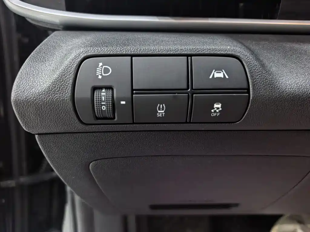 Hyundai Elantra 2022 — фото 15