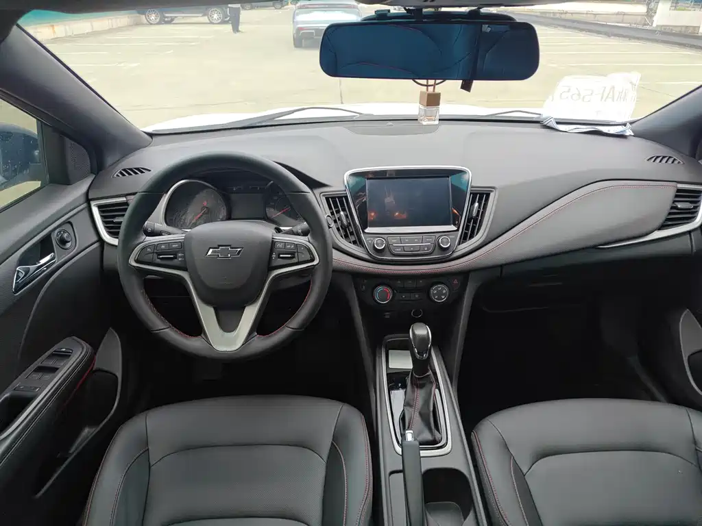 Chevrolet Monza 2019 — фото 10