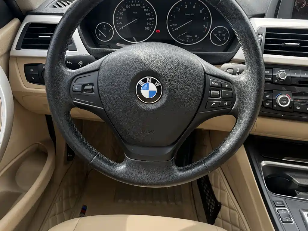 BMW 3 Series 2015 — фото 8