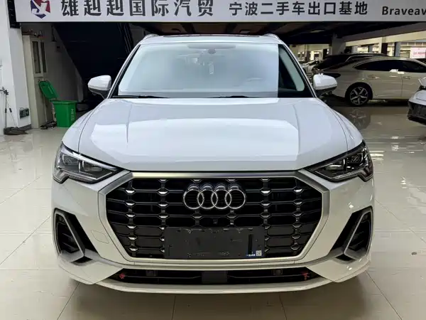 Audi Q3 2022