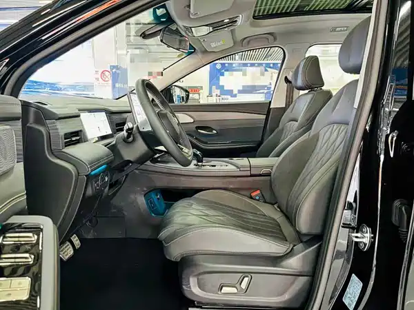 Jetour X90 2025