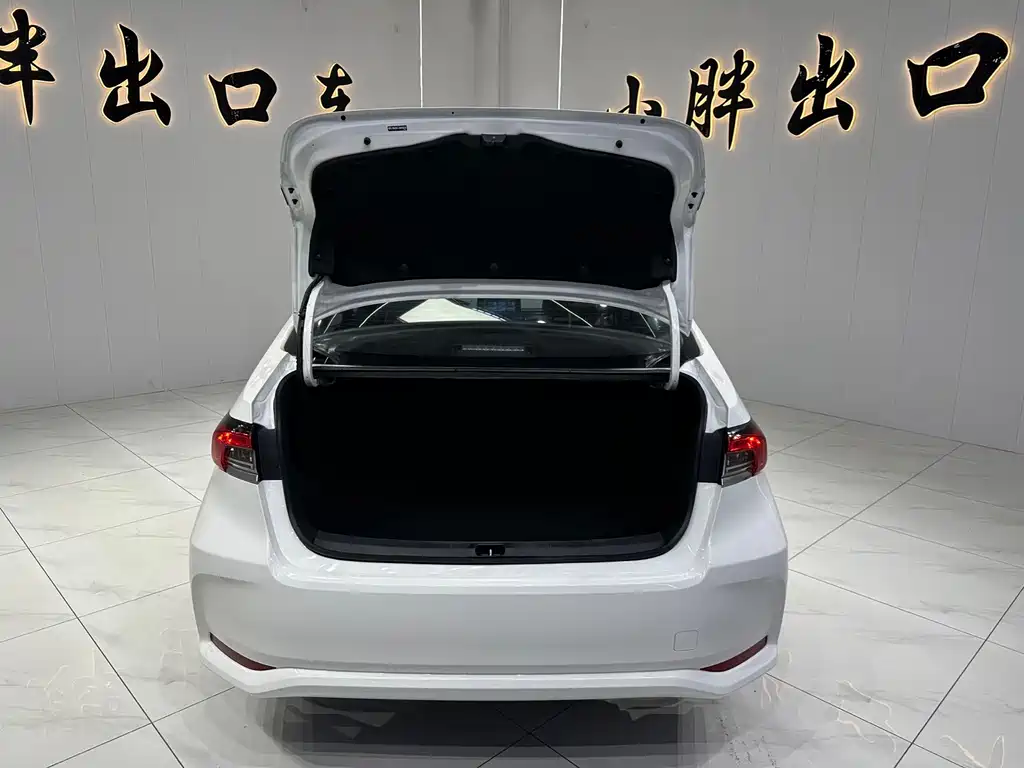 Toyota Corolla 2022 — фото 17