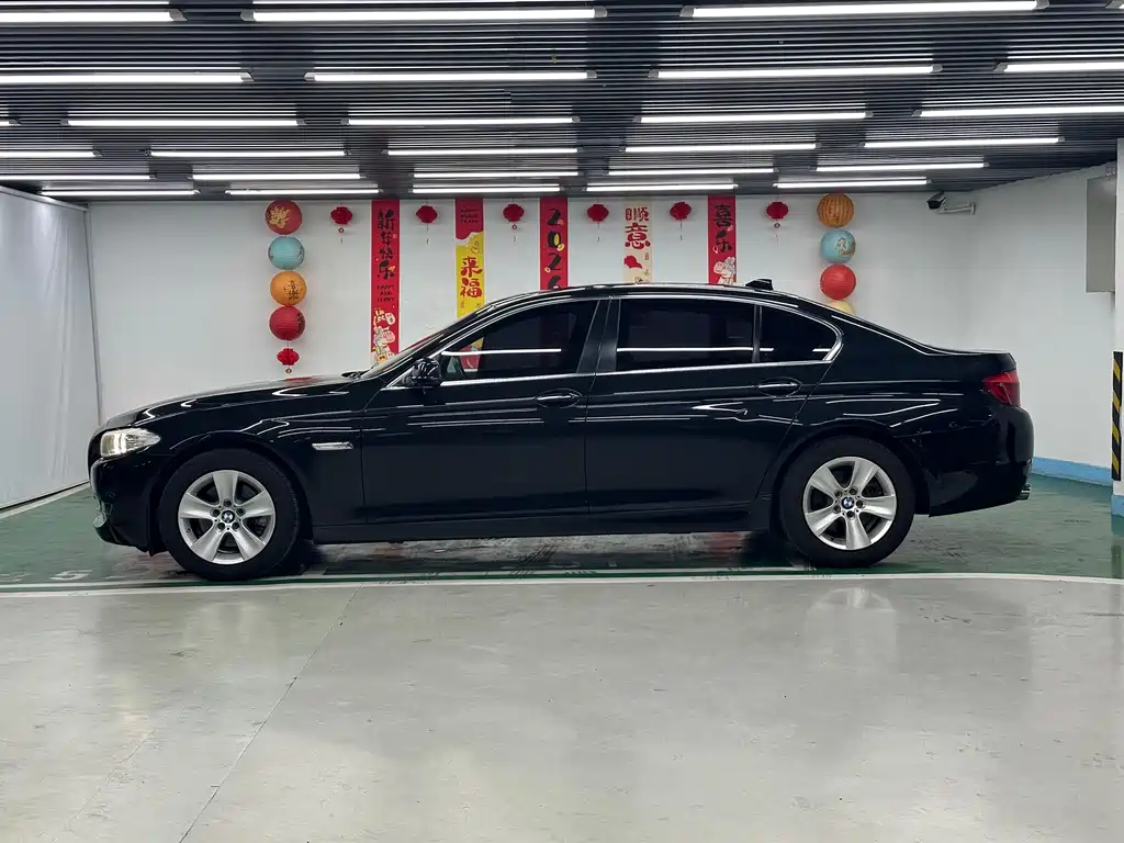 BMW 5 Series 2012