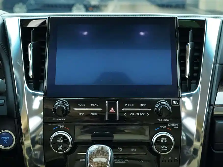 Toyota Alphard 2022 — фото 18