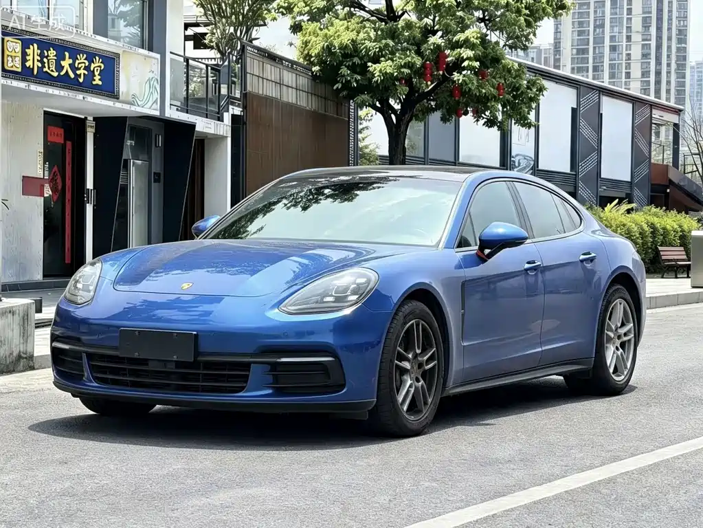 Porsche Panamera 2017 — фото 1