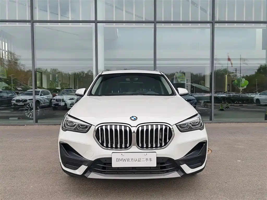 BMW X1 2022 — фото 2