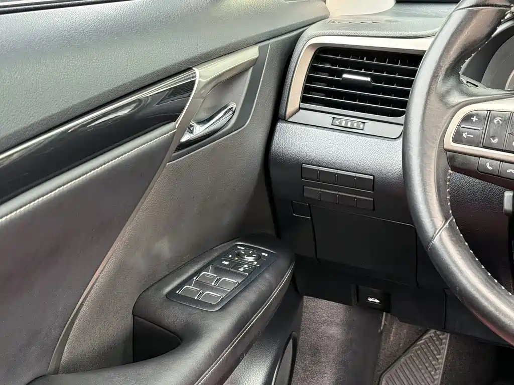 Lexus RX 2017 — фото 15