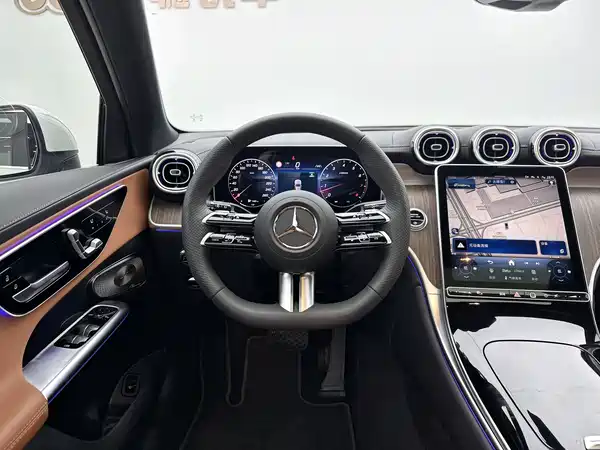 Mercedes-Benz GLC 2026
