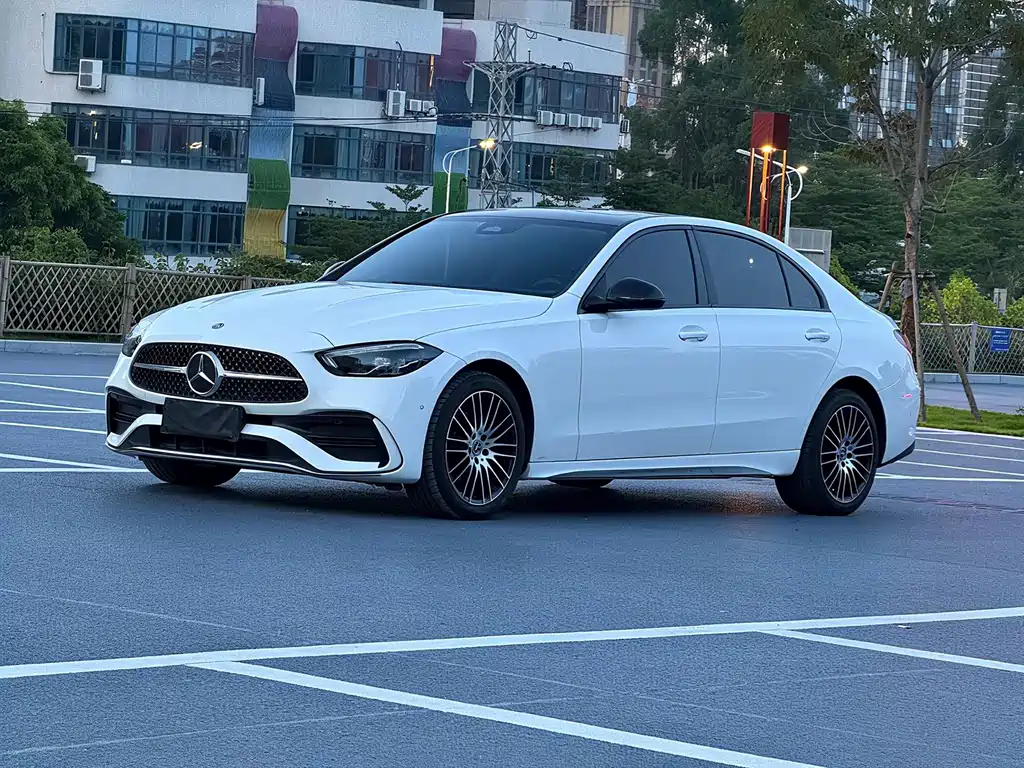 Mercedes-Benz C-Class 2021