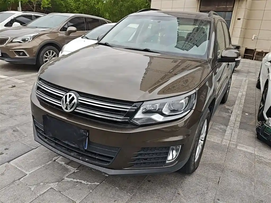 Volkswagen Tiguan 2016 — фото 1