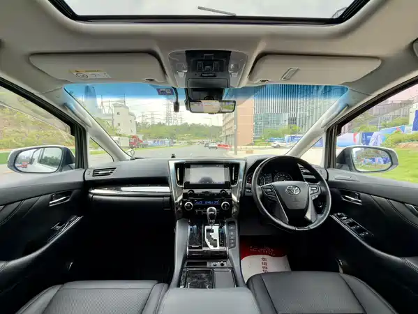 Toyota Alphard 2018