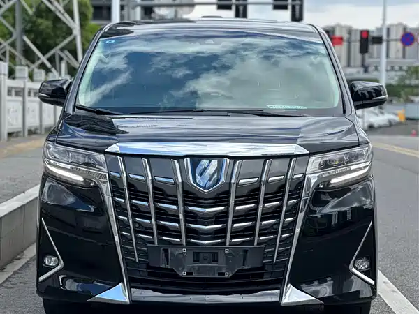 Toyota Alphard 2021