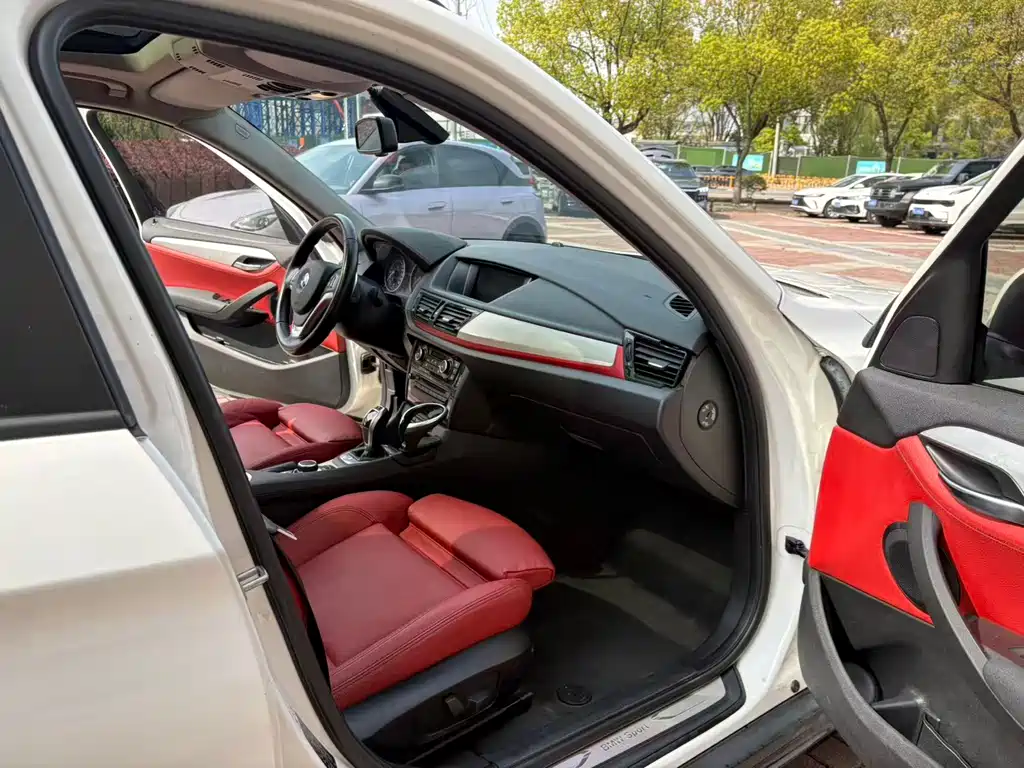 BMW X1 2015 — фото 10