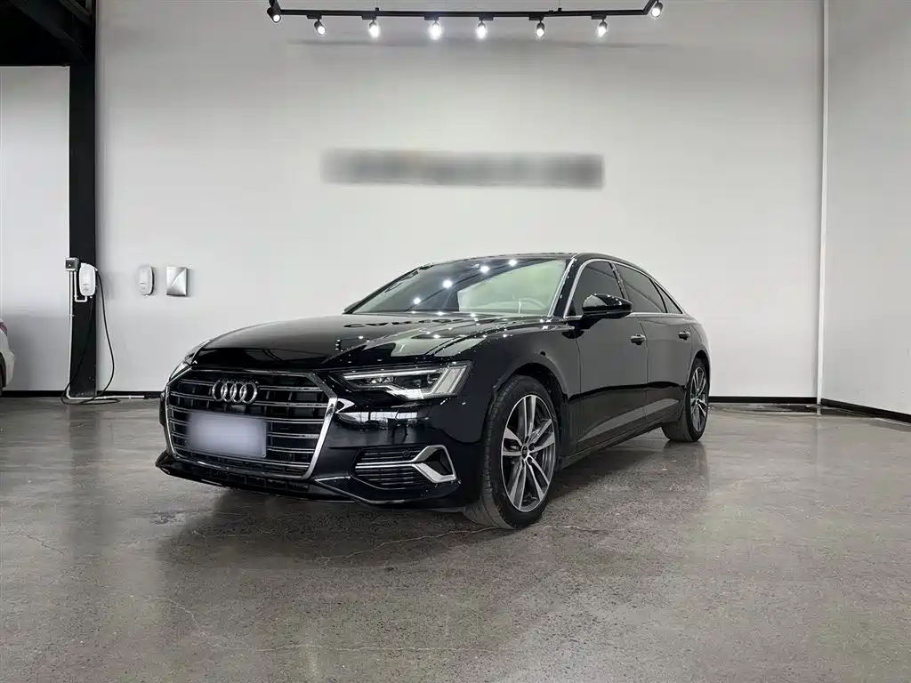 Audi A6L 2023 — фото 1