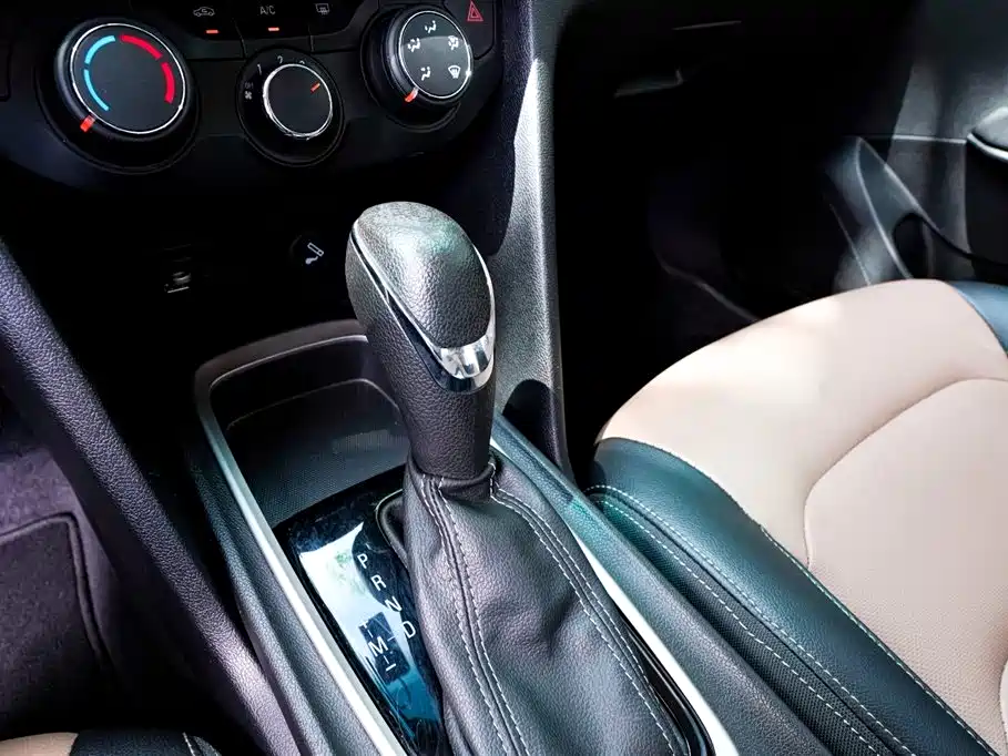 Chevrolet Monza 2020 — фото 13
