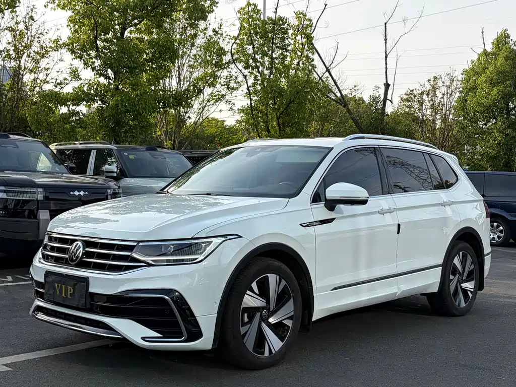 Volkswagen Tiguan L 2023