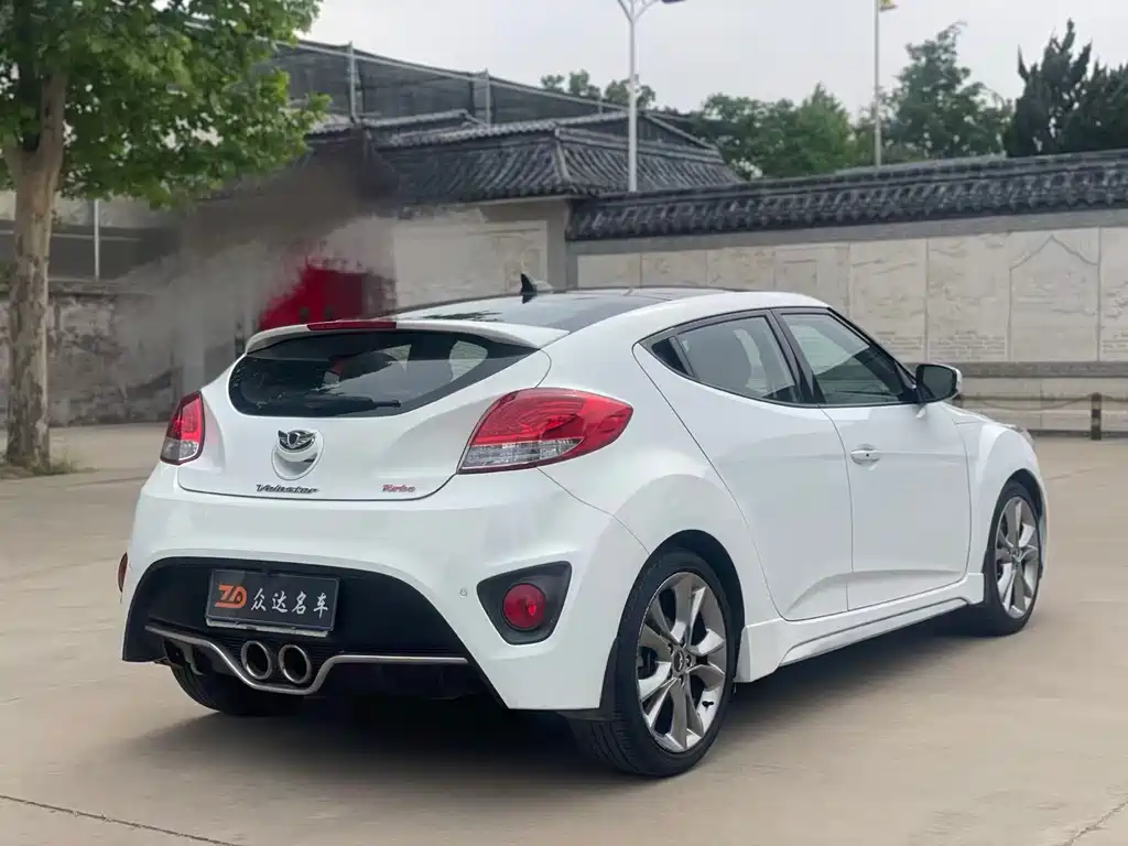 Hyundai Veloster 2015 — фото 13