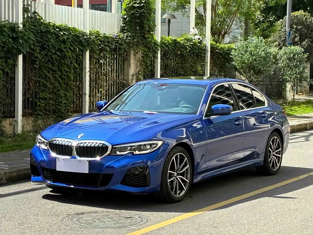BMW 3 Series 2020 — фото 1
