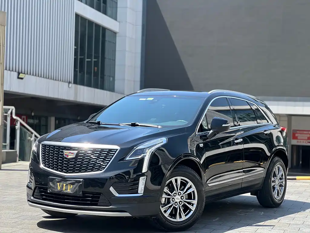 Cadillac XT5 2020 — фото 1