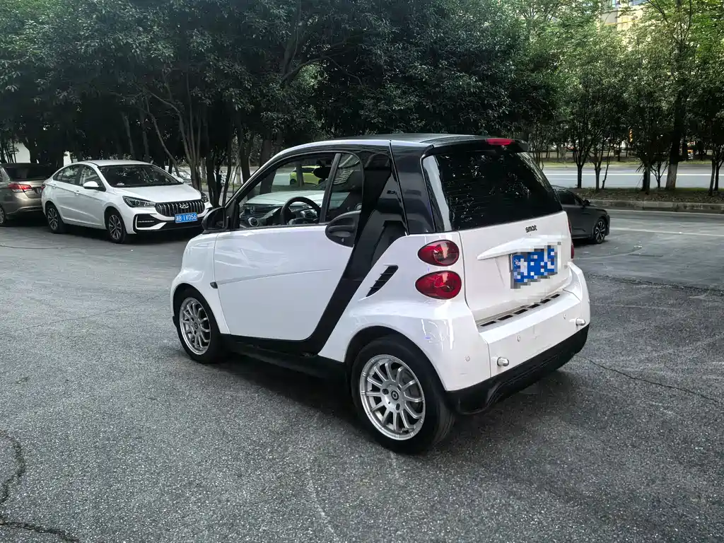 smart Fortwo 2014 — фото 7