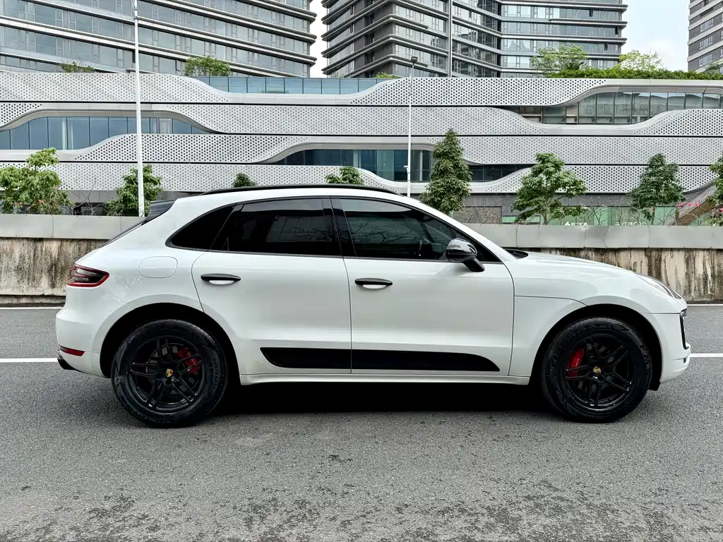 Porsche Macan 2018 — фото 7