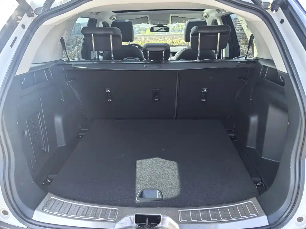 Land Rover Discovery Sport 2019 — фото 13