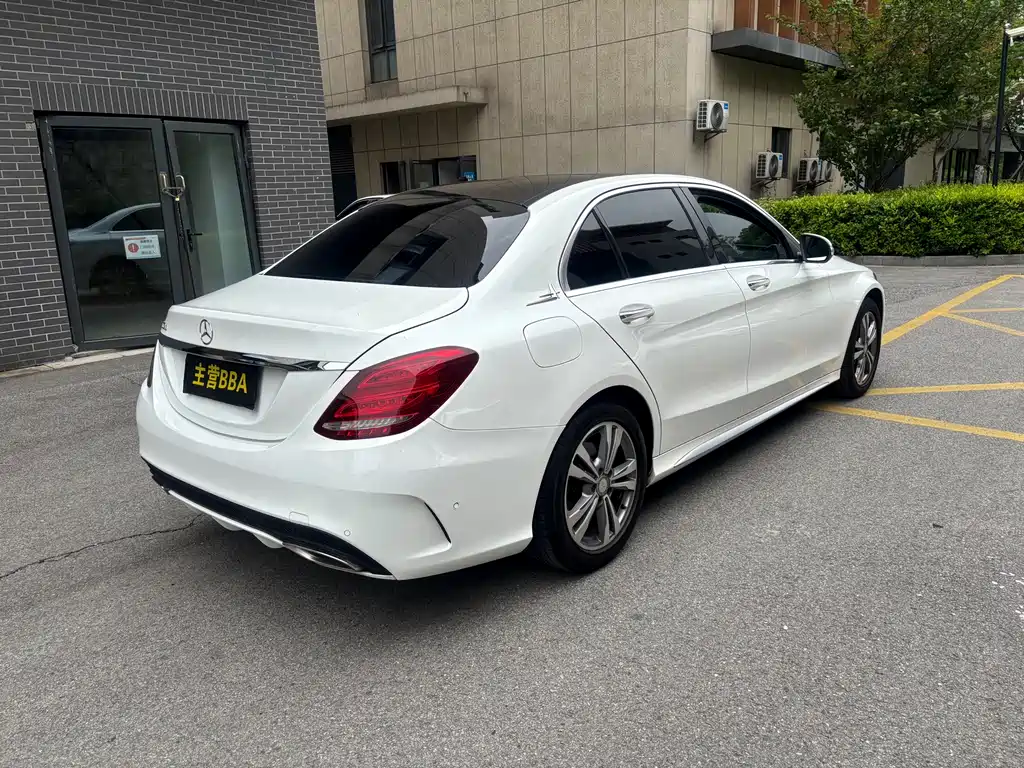 Mercedes-Benz C-Class 2017 — фото 15
