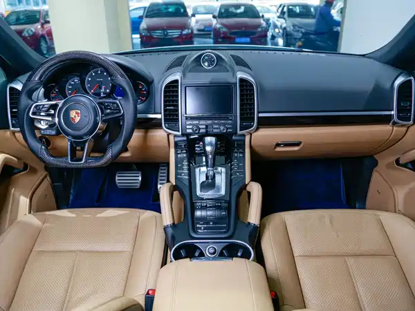 Porsche Cayenne 2015