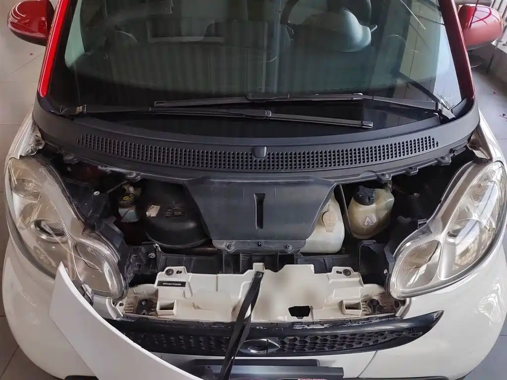 smart Fortwo 2014 — фото 17