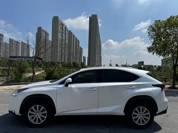 Lexus NX 2016
