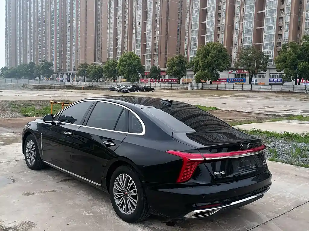 Hongqi H5 2023 — фото 9