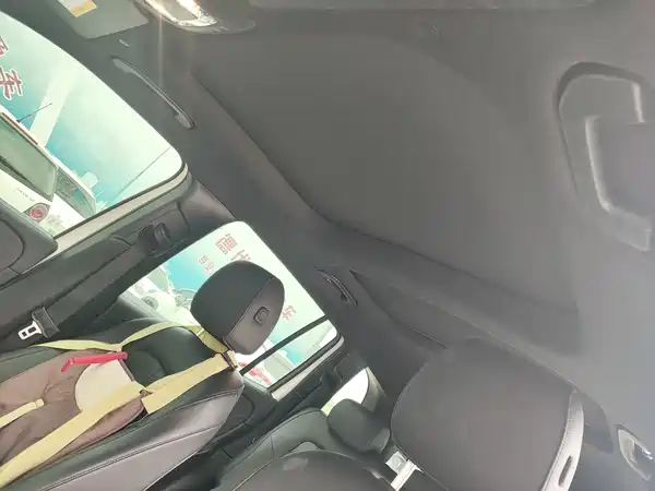 Mercedes-Benz GLB 2020