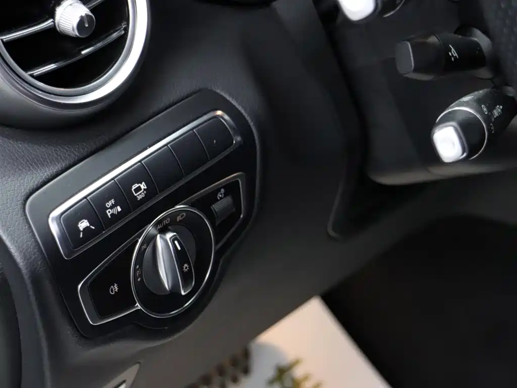 Mercedes-Benz GLC AMG 2018 — фото 9