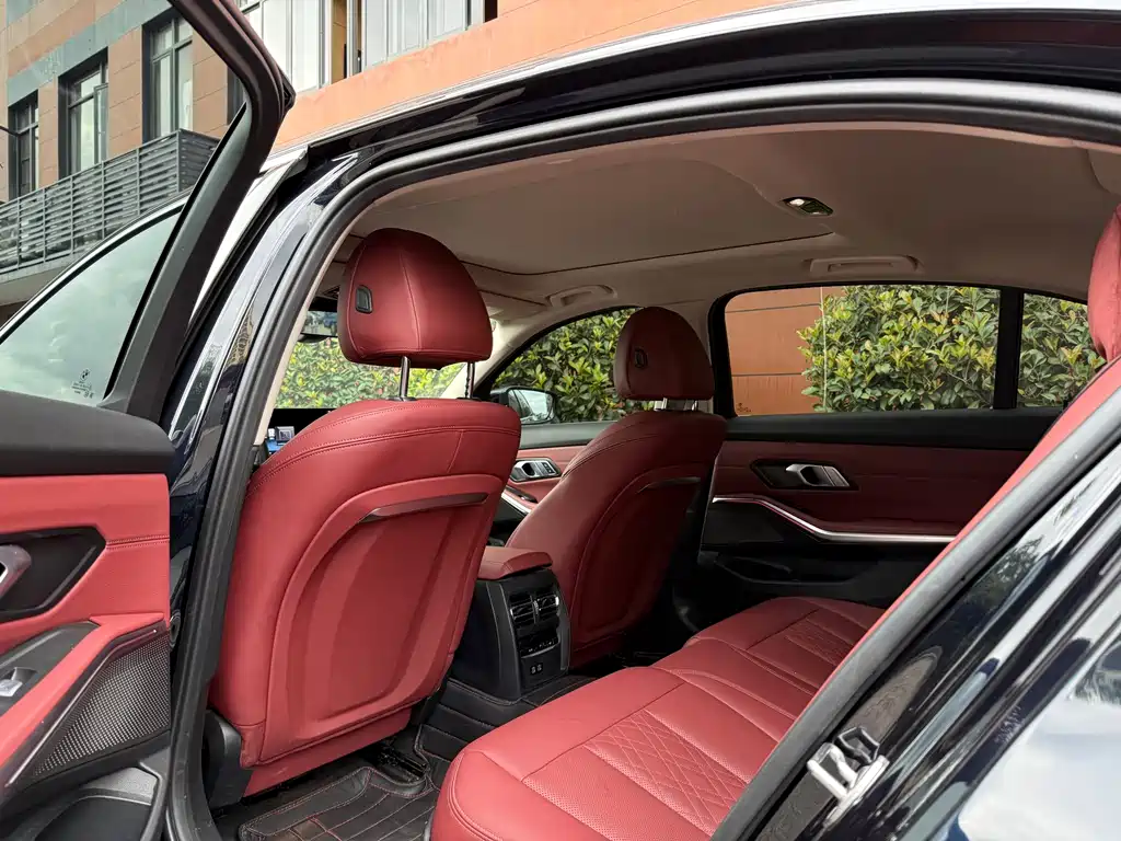 BMW 3 Series 2023 — фото 12