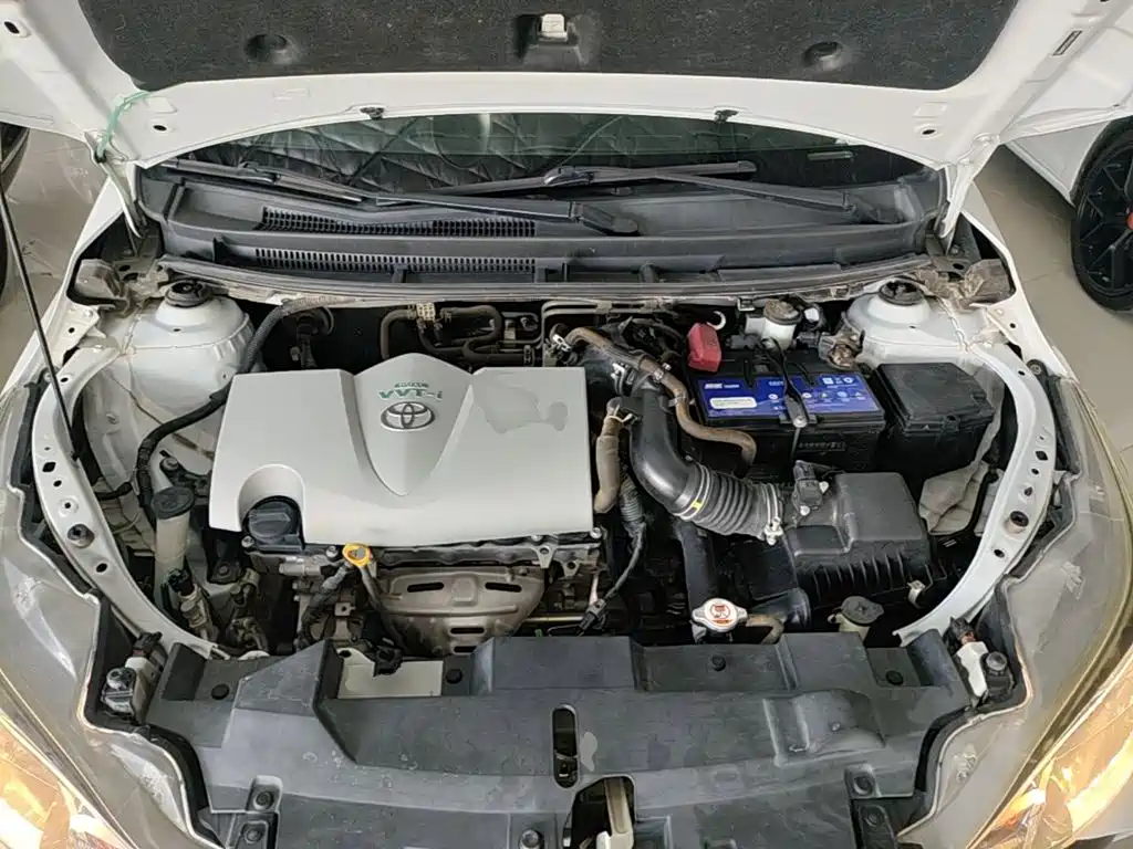 Toyota Yaris L 2018 — фото 20