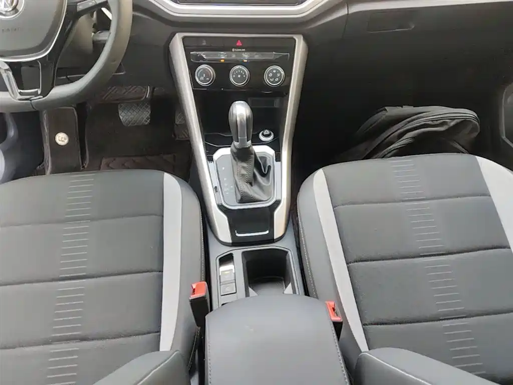 Volkswagen T-Roc 2019 — фото 14