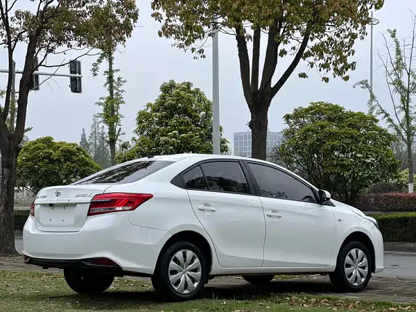 Toyota Yaris L 2019
