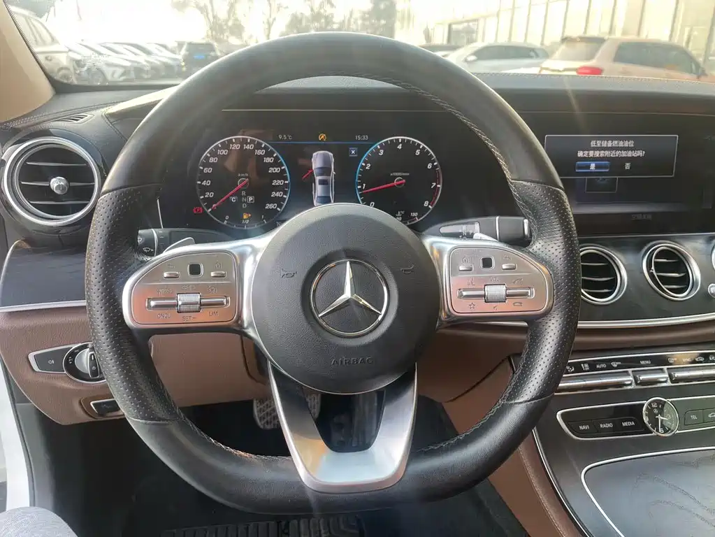 Mercedes-Benz E-Class 2020 — фото 8