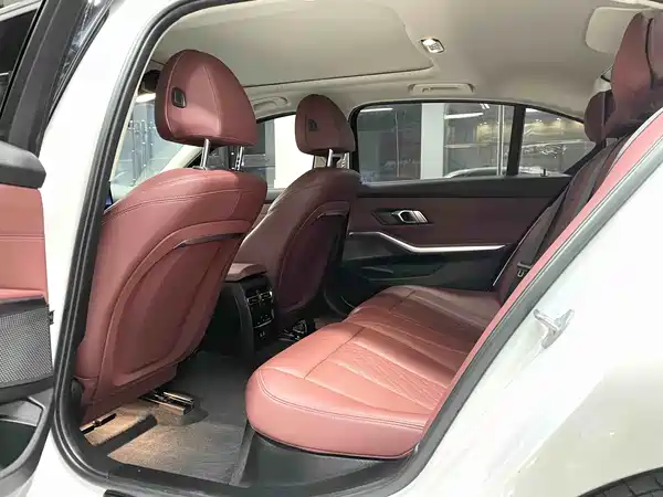 BMW 3 Series 2023