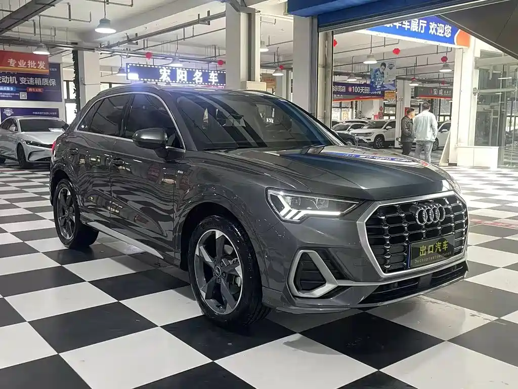 Audi Q3 2022 — фото 3