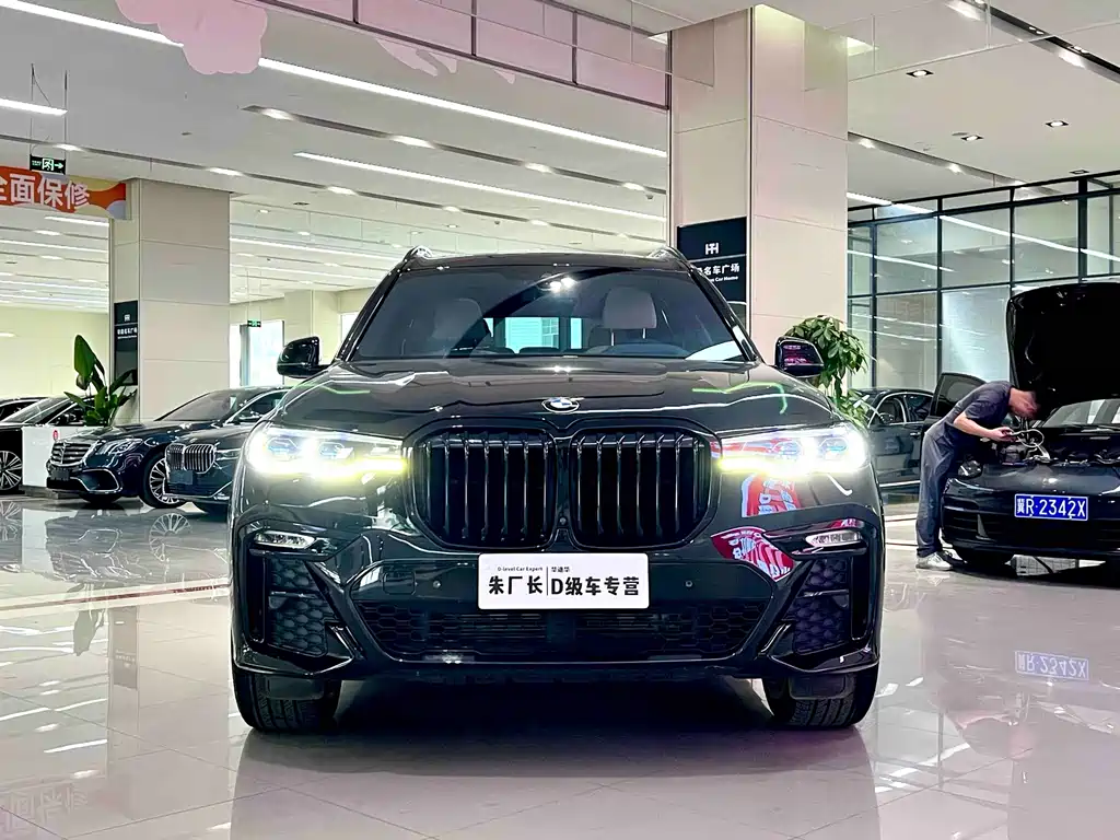 BMW X7 2022 — фото 2