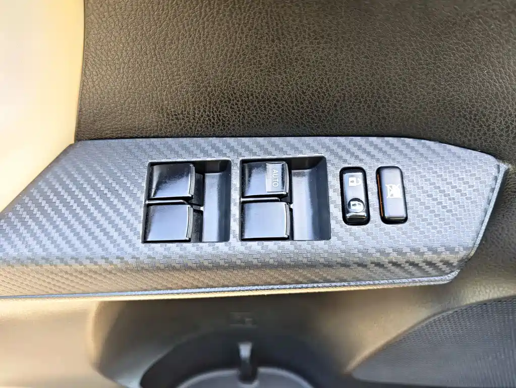 Toyota RAV4 2015 — фото 18